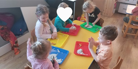 Powiększ grafikę: Dzień Dinozaura w grupie II