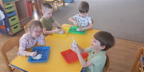 Powiększ grafikę: Dzień Dinozaura w grupie II