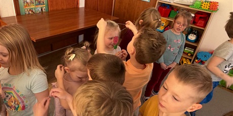 Powiększ grafikę: Dzień Kobiet w grupie II