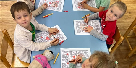 Powiększ grafikę: Kosmoludki - Dzień Pluszowego Misia