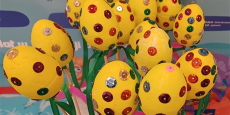 Powiększ grafikę: Ekoludki ozdabiają jajka wielkanocne