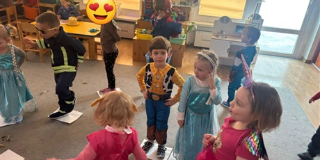 Powiększ grafikę: Bal karnawałowy w grupie Bajkoludków