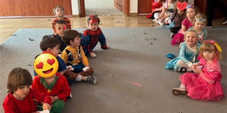 Powiększ grafikę: Bal karnawałowy w grupie Bajkoludków