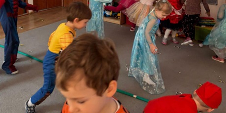 Powiększ grafikę: Bal karnawałowy w grupie Bajkoludków