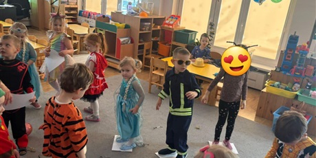 Powiększ grafikę: Bal karnawałowy w grupie Bajkoludków