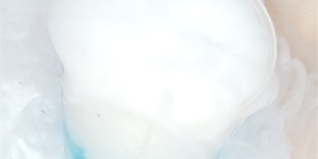 Powiększ grafikę: Zajęcia chemiczne w grupie IV