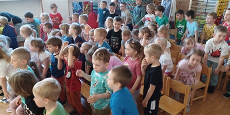 Powiększ grafikę: Na zdjęciu widownia.