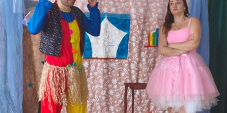 Powiększ grafikę: Na zdjęciu aktorzy Teatru Garden w Klubie Maciuś I