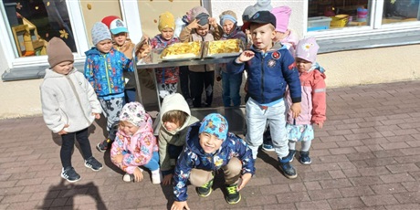 Powiększ grafikę: Dzień JABŁKA w grupie II