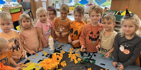 Powiększ grafikę: Święto Dyni w Kosmoludkach - praca plastyczna