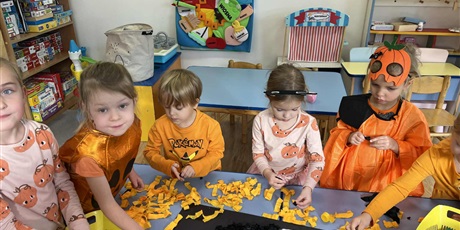 Powiększ grafikę: Święto Dyni w Kosmoludkach