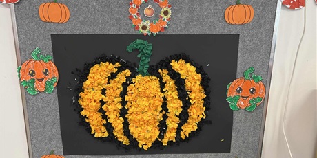 Powiększ grafikę: Praca plastyczna Kosmoludków - DYNIA