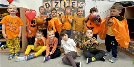 Powiększ grafikę: Bajkoludki - Święto Dyni w grupie II