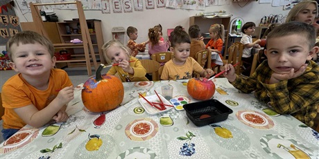 Powiększ grafikę: Bajkoludki - Święto Dyni w grupie II