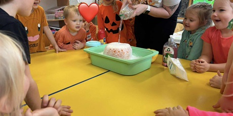 Powiększ grafikę: Bajkoludki - Święto Dyni w grupie II