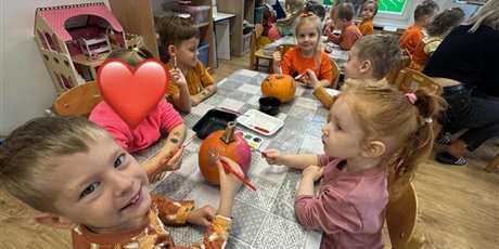 Powiększ grafikę: Bajkoludki - Święto Dyni w grupie II