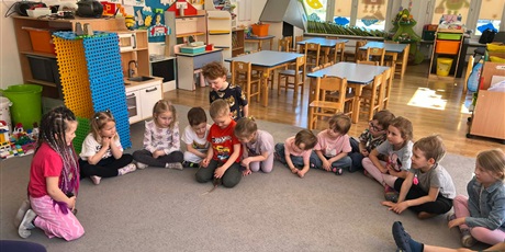 Powiększ grafikę: Na zdjęciu Kosmoludki i szczurki Marysi