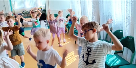 Powiększ grafikę: Zabawa integracyjna w Maciusiu pod hasłem  Cyrk na kółkach