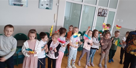 Powiększ grafikę: EKOLUDKI - Zabawa integracyjna „Wyprawa na łąkę” w Maciusiu