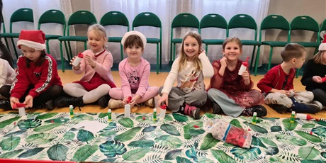 Powiększ grafikę: Ekoludki - zabawa mikołajkowa w Maciusiu