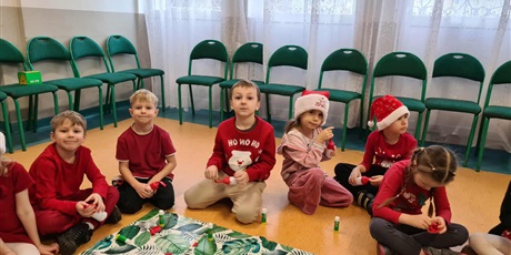 Powiększ grafikę: Ekoludki - zabawa mikołajkowa w Maciusiu