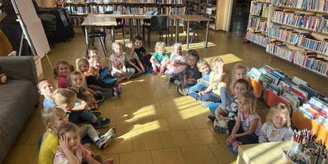 Powiększ grafikę: Zajęcia edukacyjne w bibliotece pt. „Dary jesieni”
